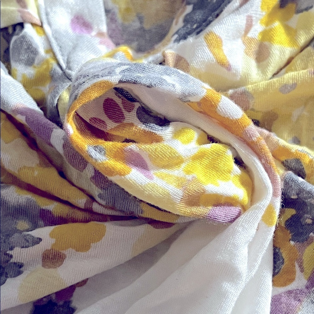 American Eagle Yellow and Gray Floral V Nevk Tank Top - Picture 10 of 10